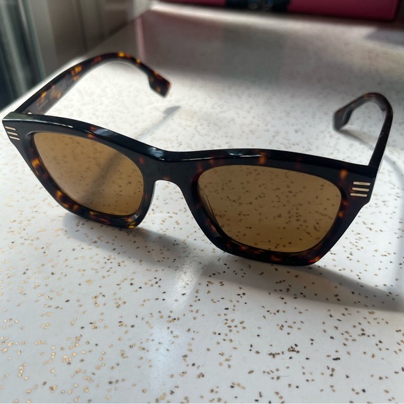Burberry Cooper Sunglasses in Dark Havana (Tortoise) Colorway, 52mm - Picture 4 of 9